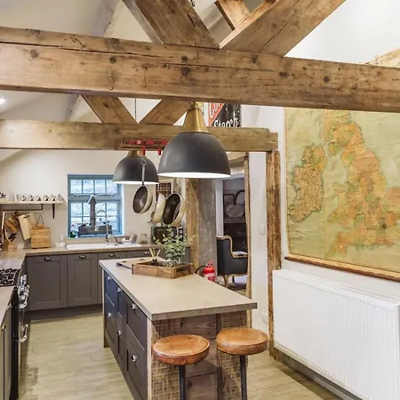 Larpool Mill Ferienhaus *